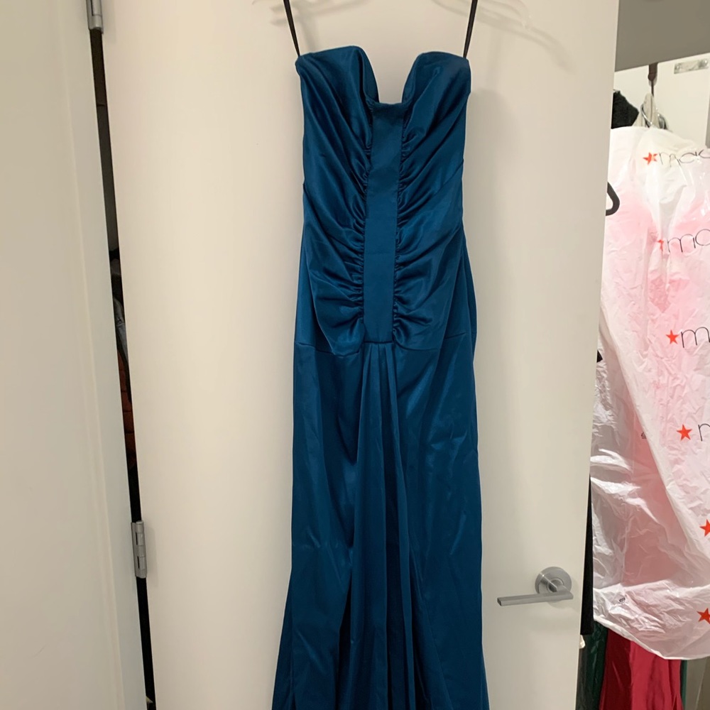 Jessica McClintock dark blue prom dress